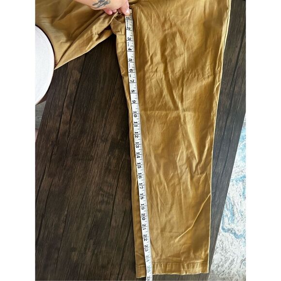 Lands’ End Khaki Tan Pull On Pants Size 8 Classic Neutral Minimalist Essential - Picture 14 of 15